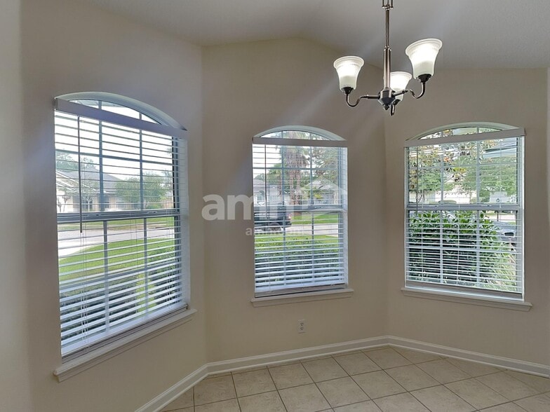 Building Photo - 1020 Beckingham Dr
