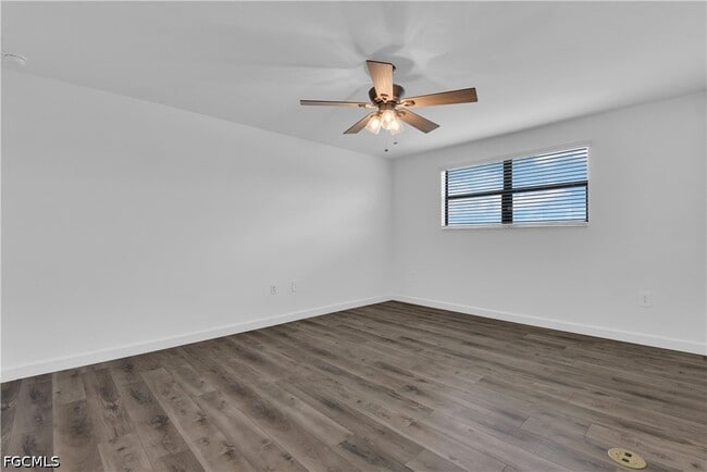Building Photo - 10883 Timber Creek Dr