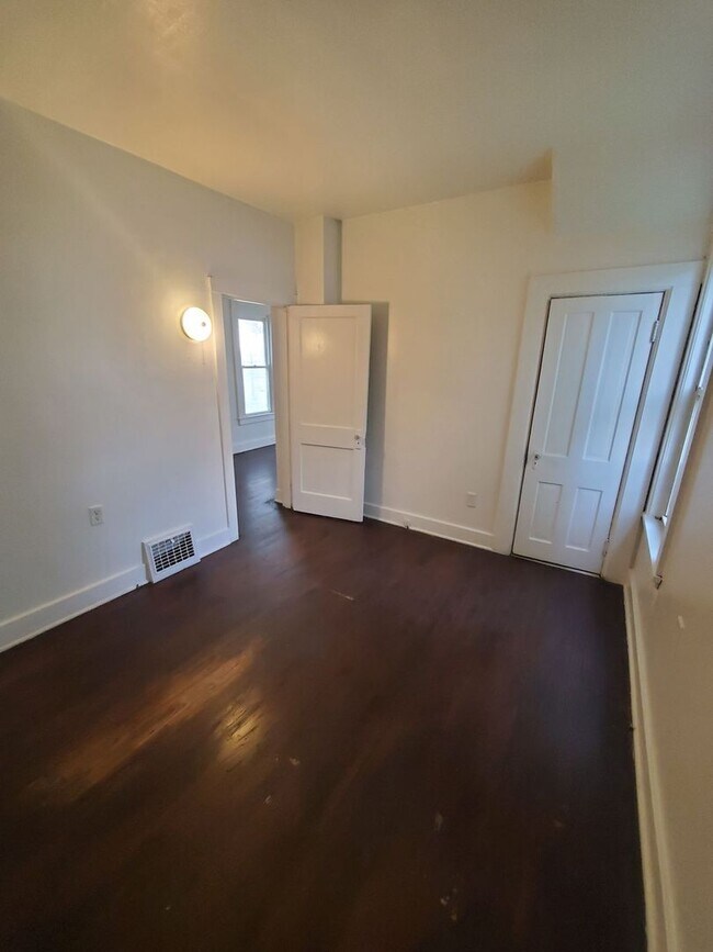 Building Photo - 1806-1808 63rd St. (Duplex)