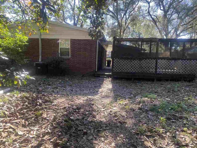 Building Photo - 2706 Boatner St