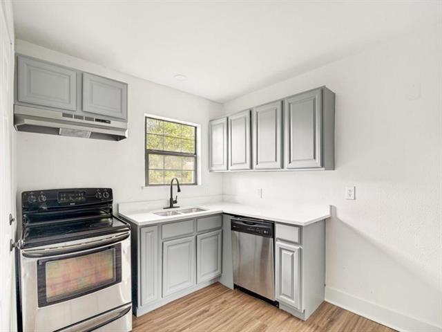 Building Photo - 616 Leyenda Dr