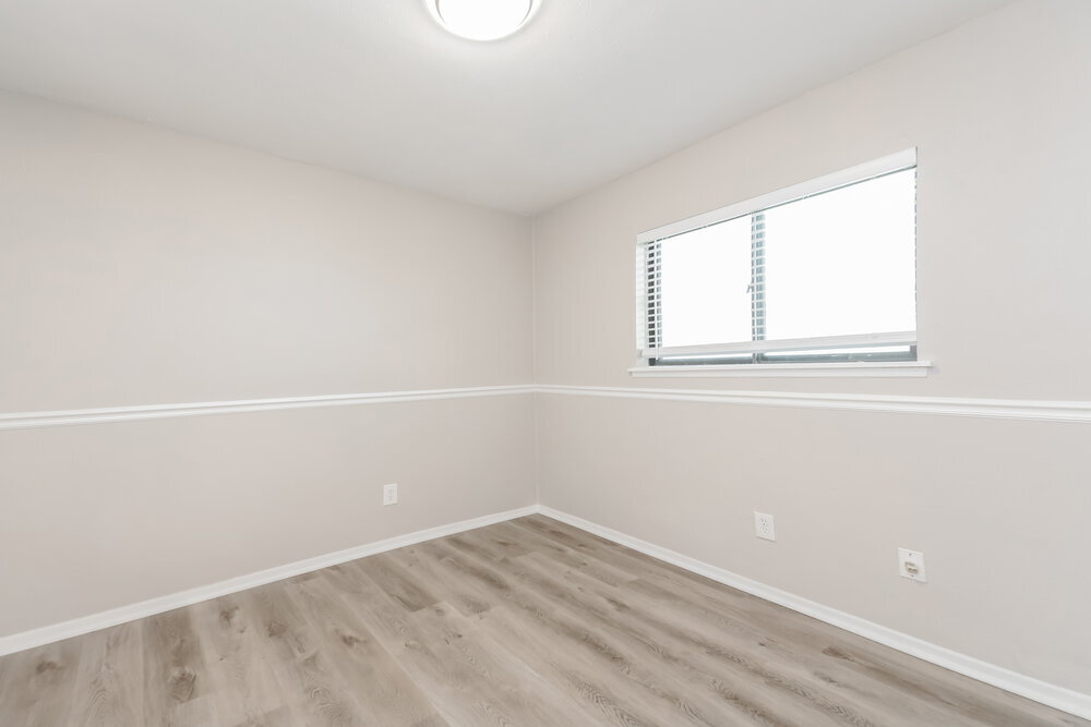 Building Photo - 8806 Linda Vista Dr