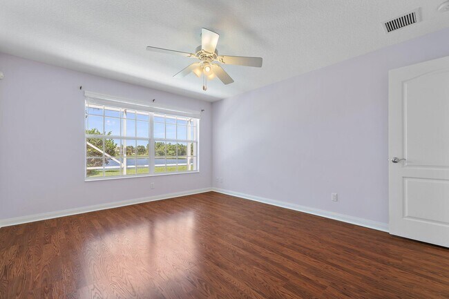 Building Photo - 9083 SE Hawks Nest Ct