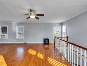 Building Photo - 5019 Avenue M 1/2