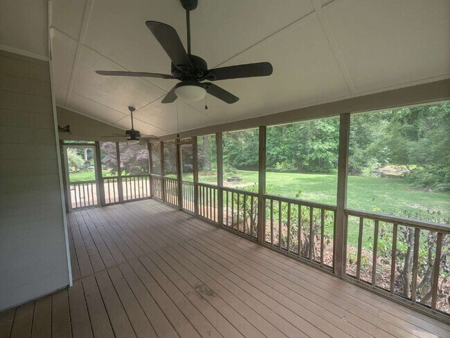 Building Photo - 4BD Brickyard Plantation Home for Lease - Mt. Pleasant