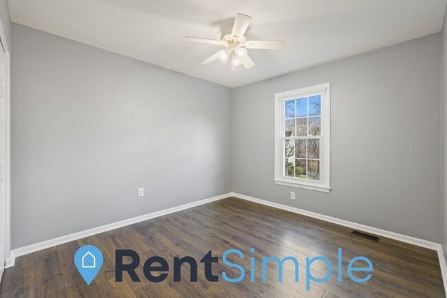 Building Photo - 3920 Bokel Dr