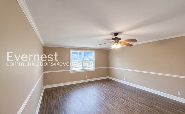 Building Photo - 5207 Evitt St