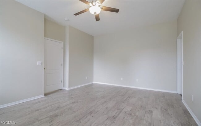 Building Photo - 3919 SE 2nd Pl