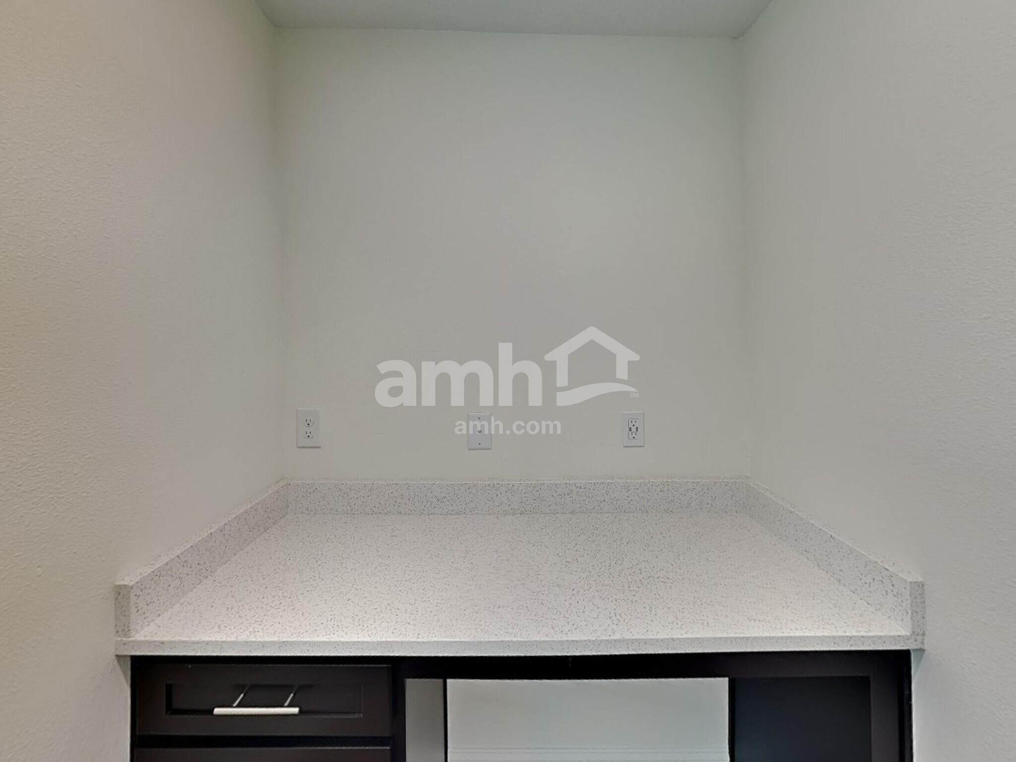 Building Photo - 12721 Percy Ln