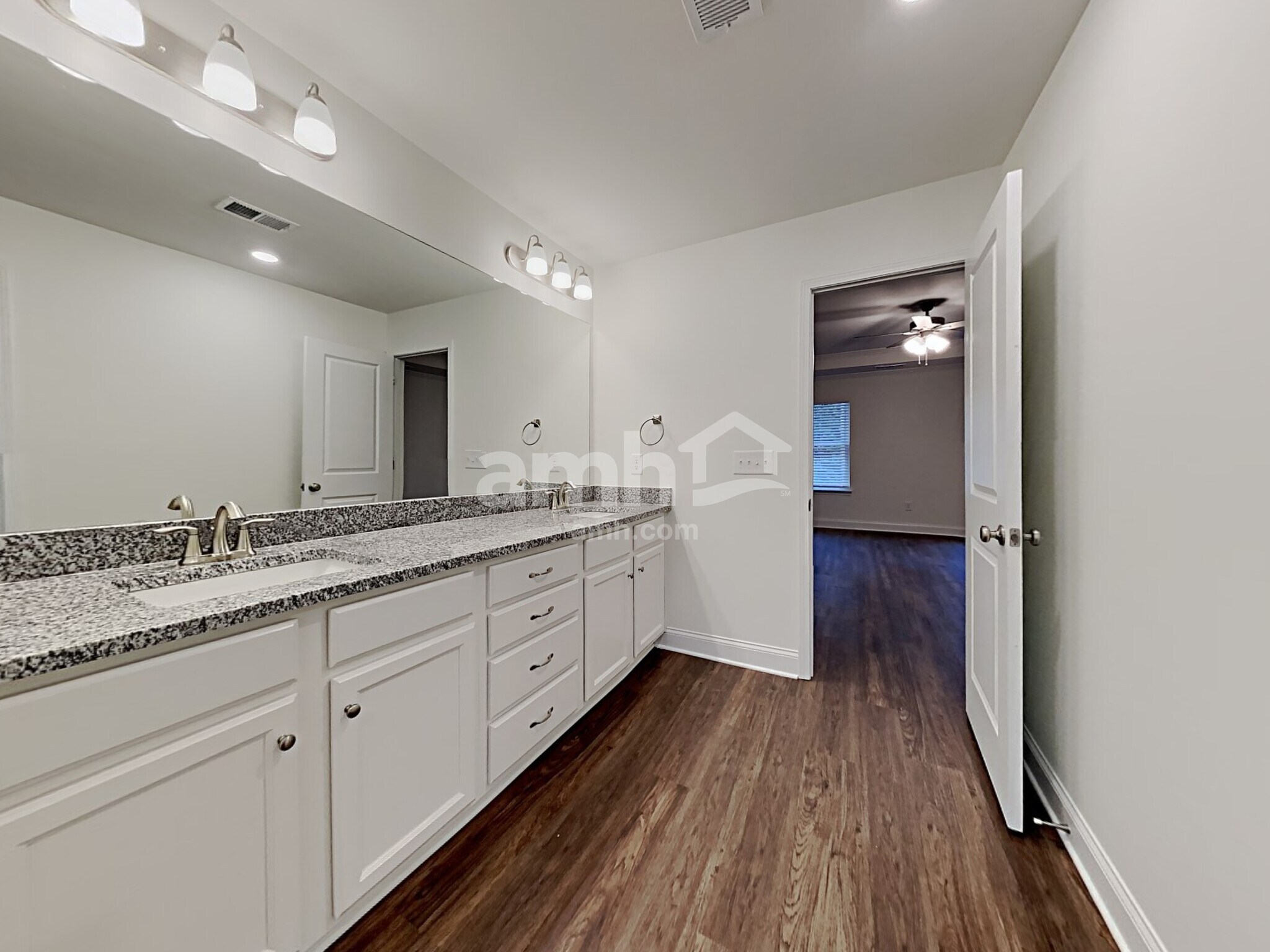 Building Photo - 119 Fairway Crossing Way