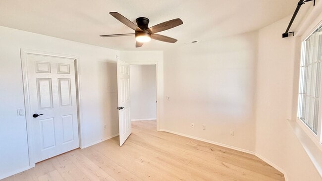 Building Photo - Beautifully Remodeled and Updated Upstairs Condo Unit in the Private & Gated Vista Way Village Co...