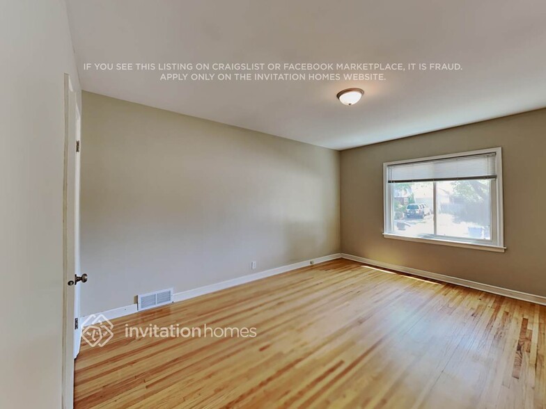 Building Photo - 2240 E 42nd St