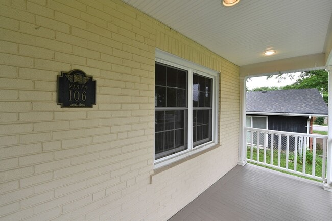Building Photo - Kirkwood 5 bedroom / 3 full bathroom home