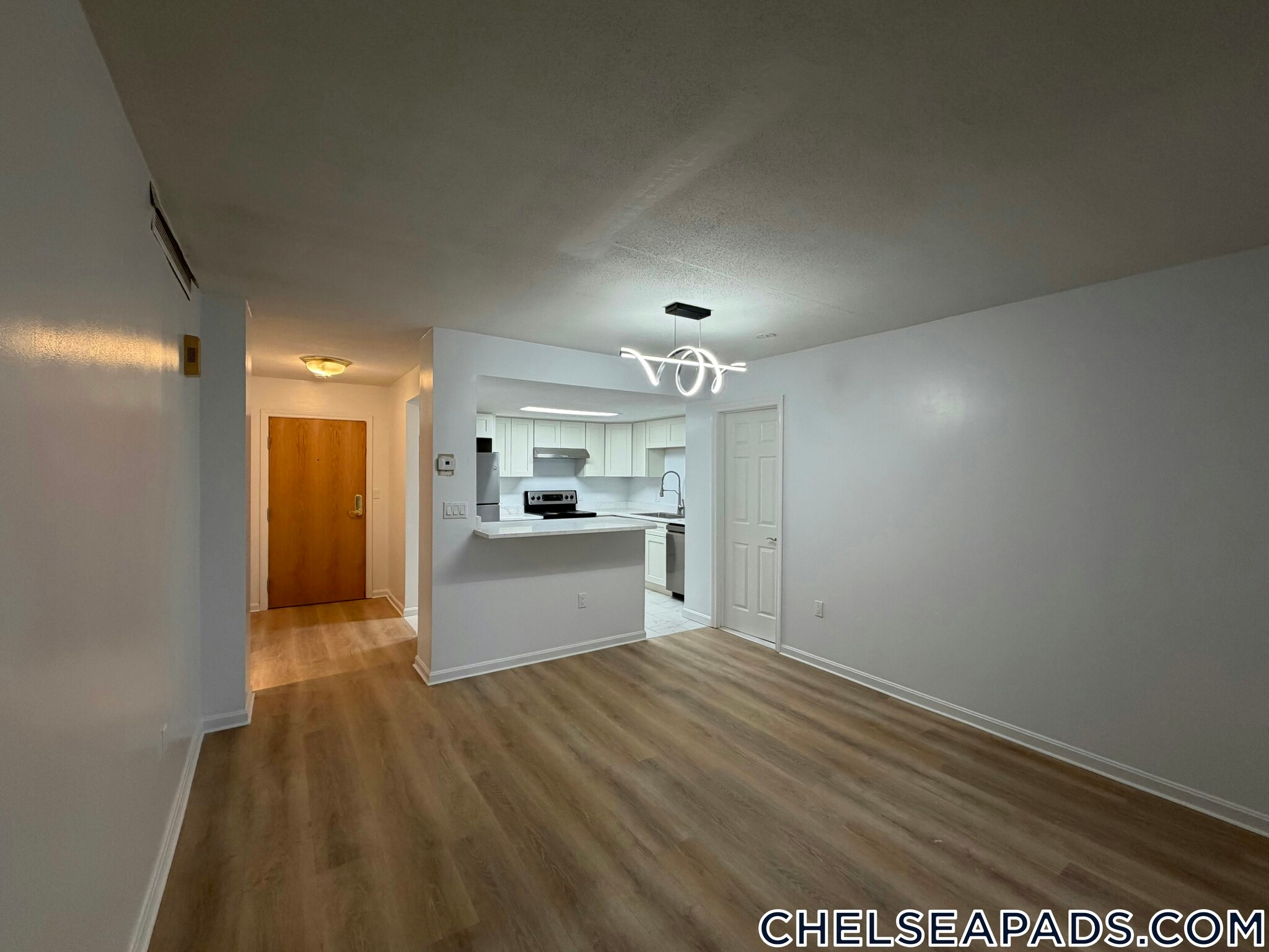 Building Photo - 165 Cottage St