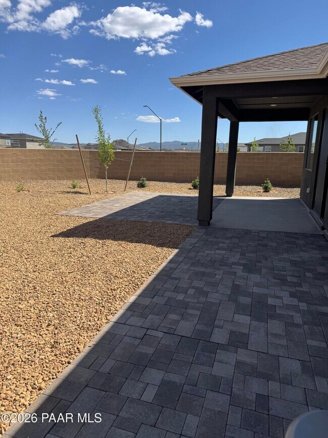 Building Photo - 6155 Summit Trl