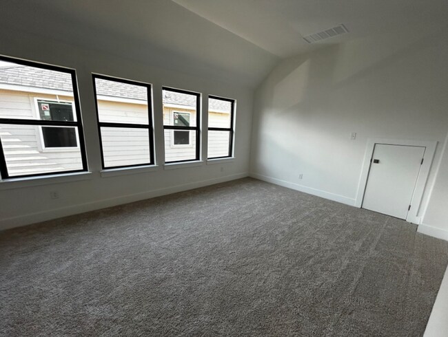 Building Photo - Coming Soon!  4 BR/3BA | Single Family Home | 1-Car Covered Parking | In Liberty Hill!
