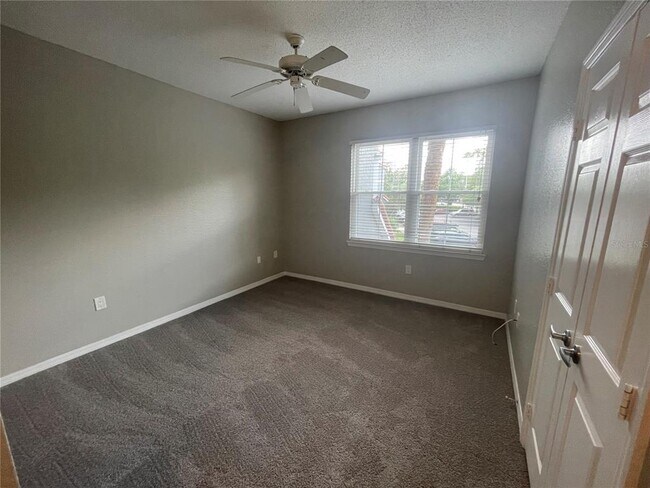 Building Photo - 18001 Richmond Pl Dr