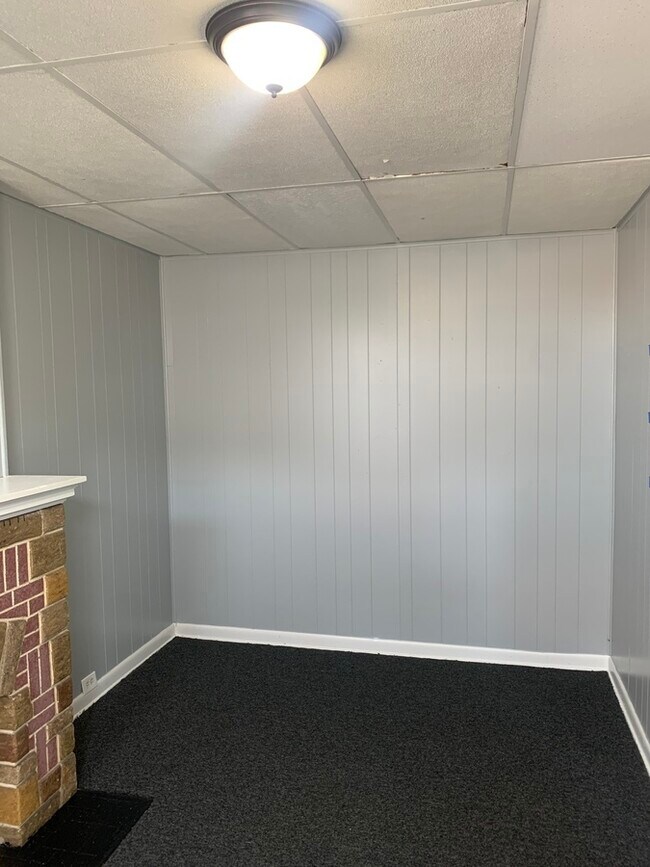 Building Photo - 1948 Mosher St