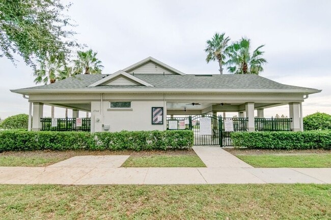 Building Photo - 1511 Whitewater Falls Dr