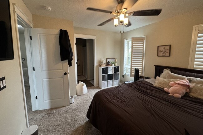 Building Photo - Large 3-Bedroom, 3.5-Bathroom Townhome