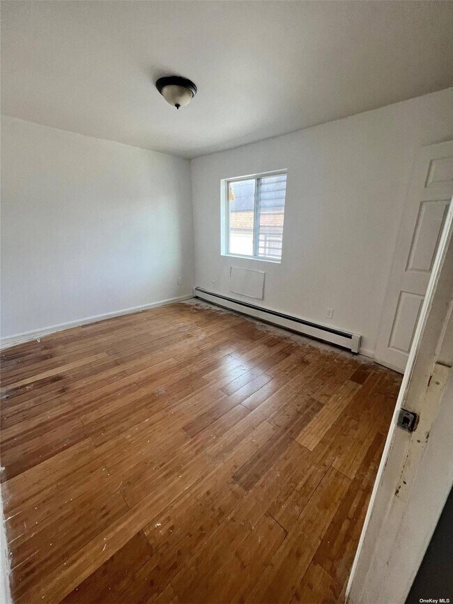 Building Photo - 13-62-62 Pinson St