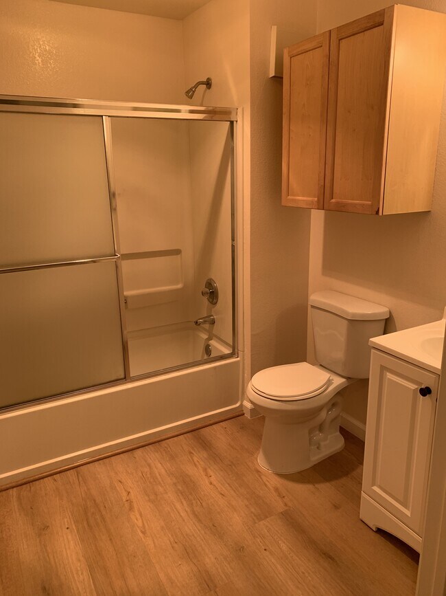 Building Photo - 676 Encore Way