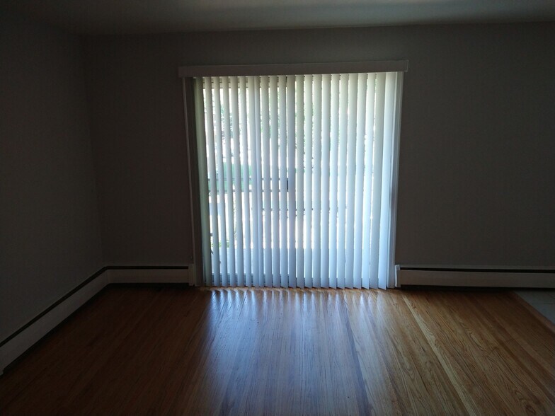 Living Room - 1600 Church Rd