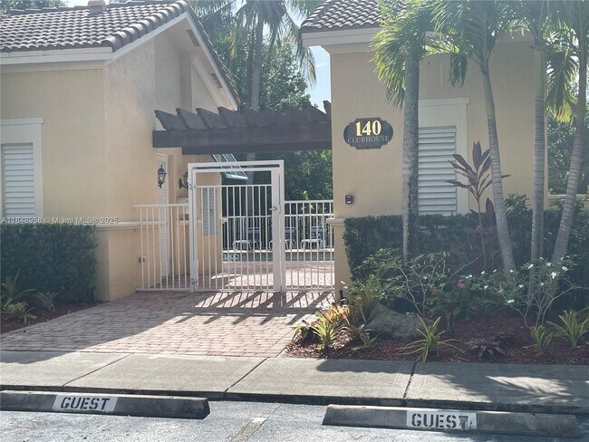 Building Photo - 160 Jacaranda Country Club Dr
