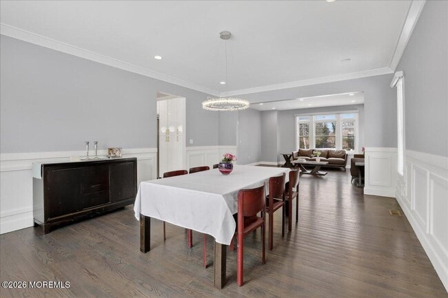 Building Photo - 475 Monmouth Pl