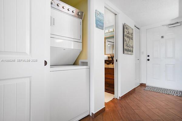 Building Photo - 1605 S US Hwy 1