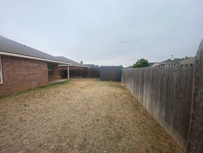Building Photo - Southwest Lubbock Gem:6553 89th Street