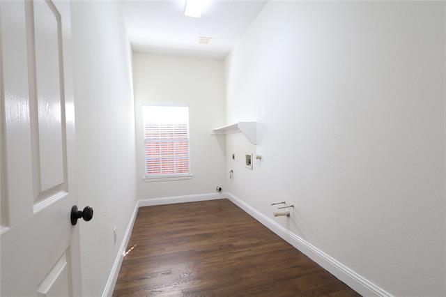 Building Photo - 5901 Louisville Dr