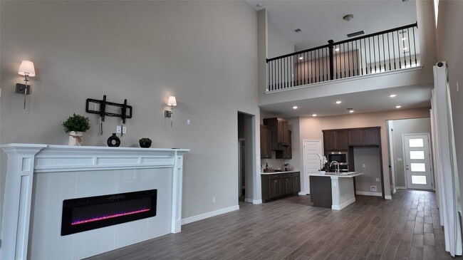 Building Photo - 360 Mallorn Ln