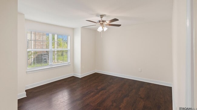 Building Photo - 1066 Manson Dr
