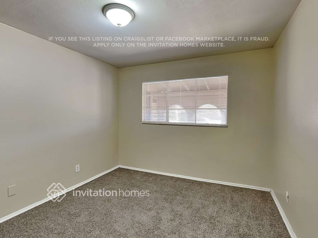 Building Photo - 3608 W Sierra Vista Dr