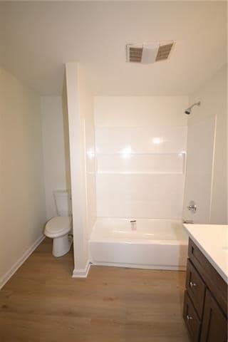 Building Photo - 560 LA-628