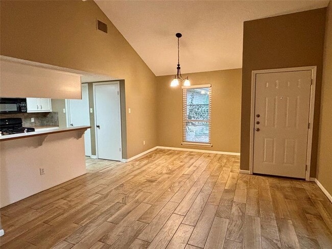 Building Photo - 314 Tamara Dr