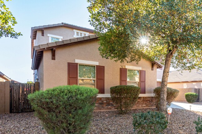 Building Photo - Gorgeous Home in San Tan Valley with Priva...