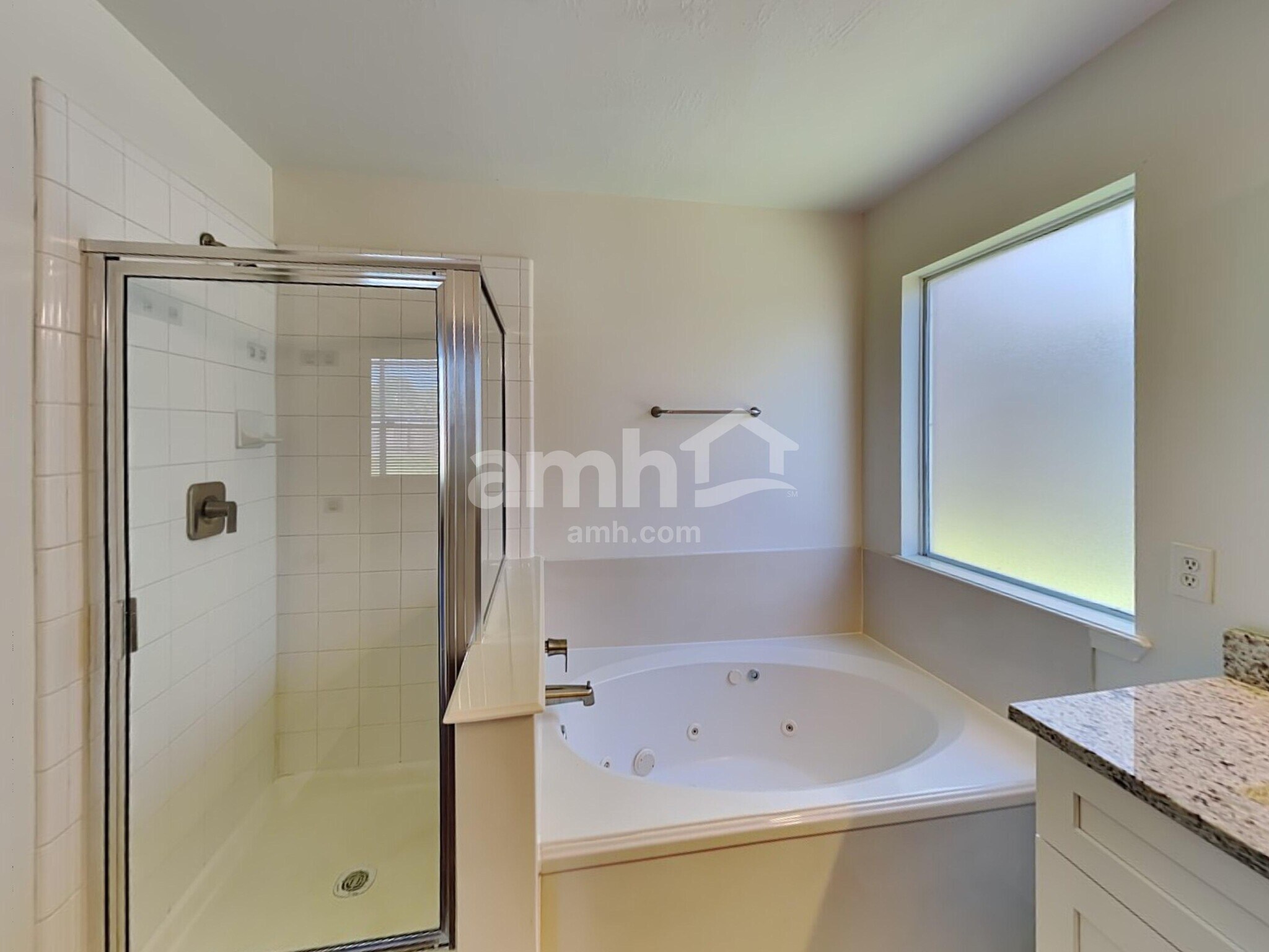 Building Photo - 4002 Ashview Ln
