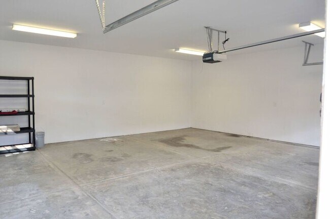 Building Photo - 1310 Ferncliff Rd