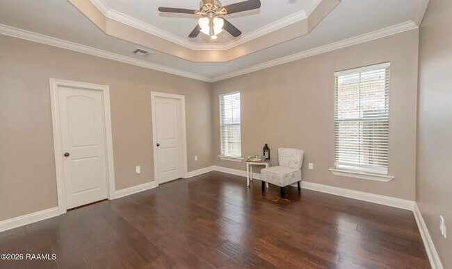 Building Photo - 315 Hill Ridge Dr
