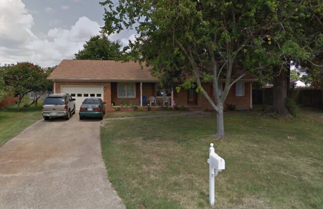 Primary Photo - LOVELY 3 BEDROOM RANCH STYLE HOME IN CEDAR...