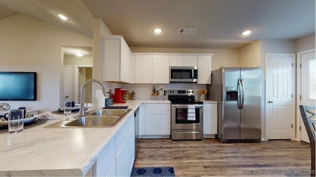 Building Photo - 16405 S 87th E Ave