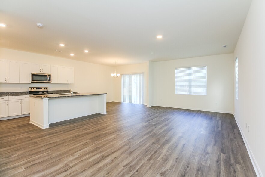 Building Photo - 1517 Corbett St