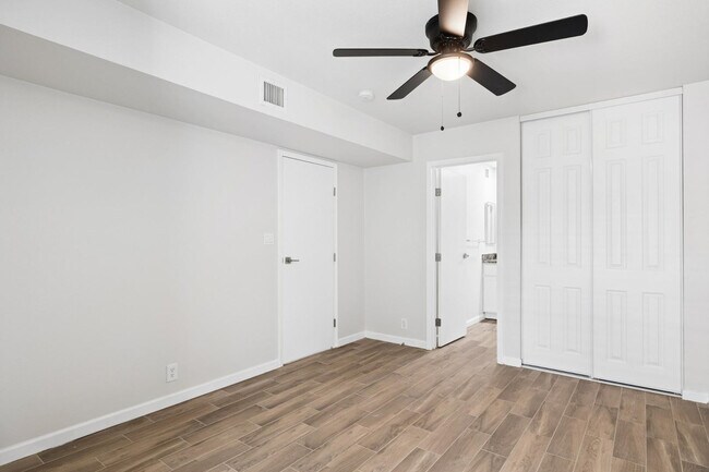 Building Photo - 6816 N 35th Ave