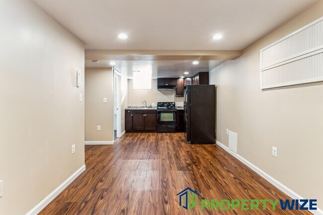 Building Photo - 516 Beaumont Ave