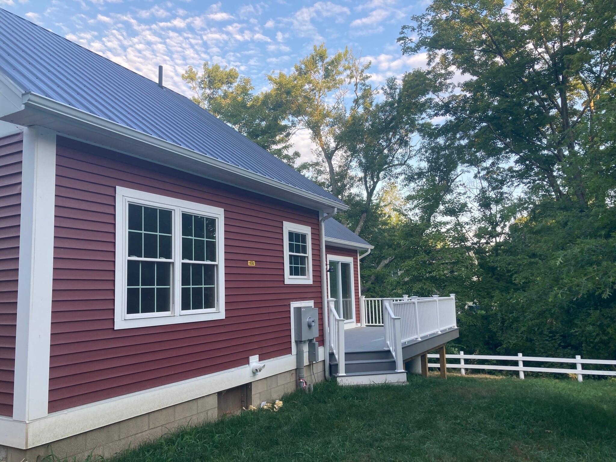 Building Photo - 6 French St