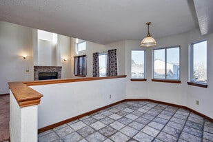 Building Photo - 3323 S Andes St