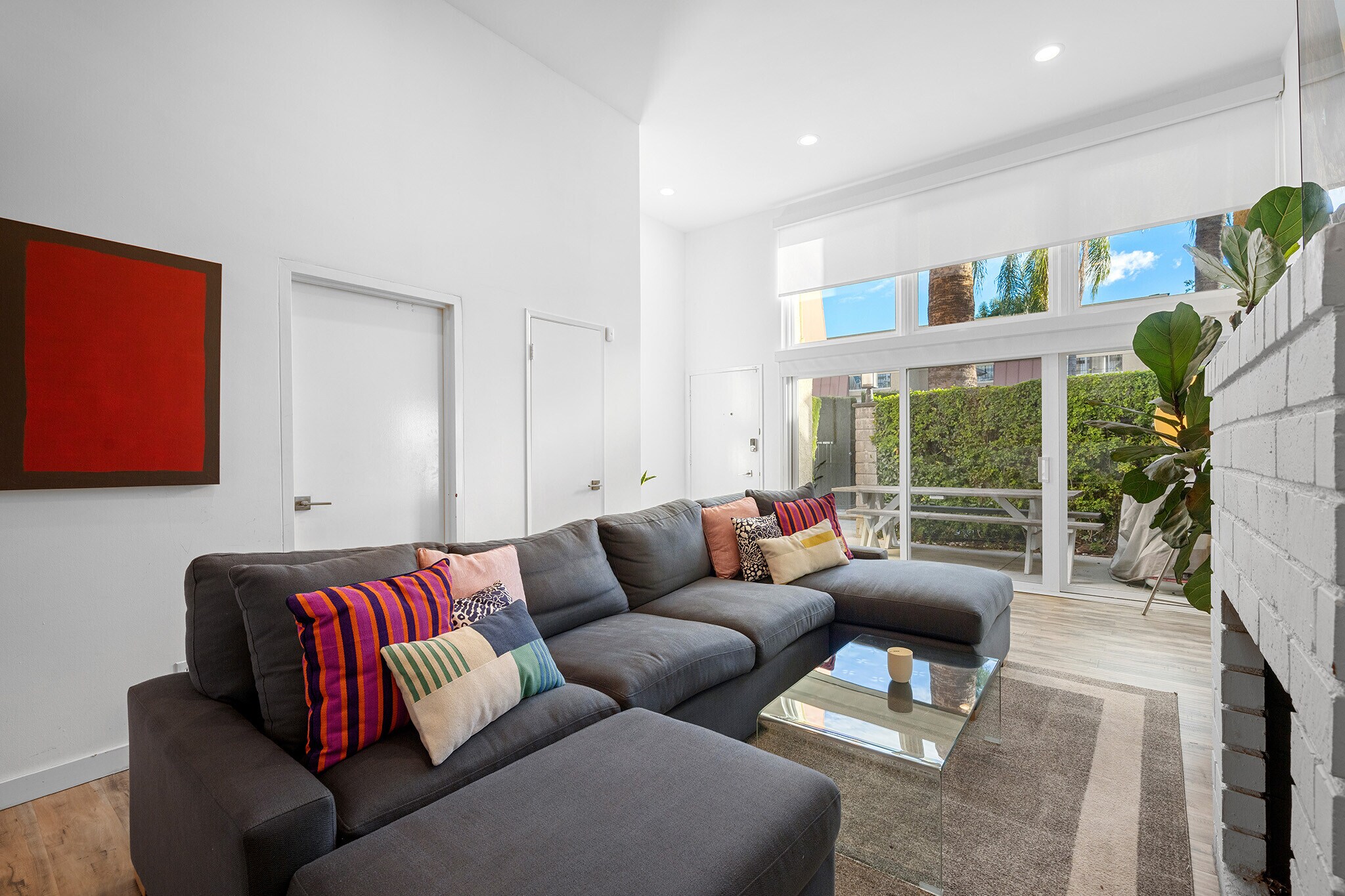 Building Photo - 5435 Yarmouth Ave