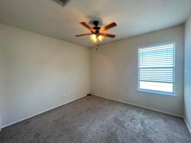 Building Photo - 17500 Dashwood Creek Dr